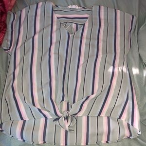 Cute flowy blouse